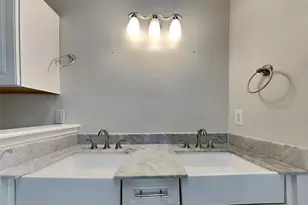 751 Meadowcreek Ct, Garland, TX 75043 - Photo 8