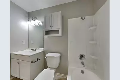 751 Meadowcreek Court, Garland, TX 75043 - Photo 18