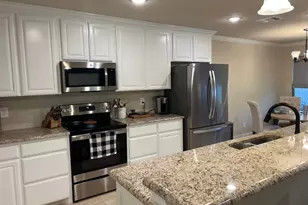 2105 Hill Crest Ct, Weatherford, TX 76086 - Photo 6