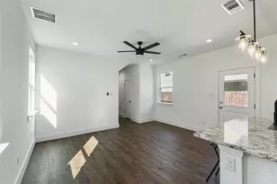 1104 E Annie St, Fort Worth, TX 76104 - Photo 14