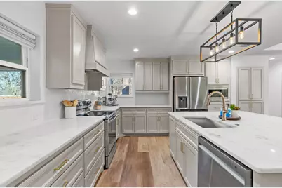 1021 Poe Street, Azle, TX 76020 - Photo 14