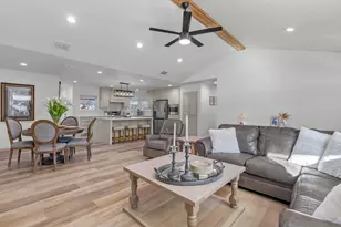 1021 Poe St, Azle, TX 76020 - Photo 10