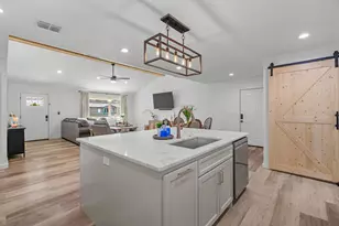 1021 Poe St, Azle, TX 76020 - Photo 18