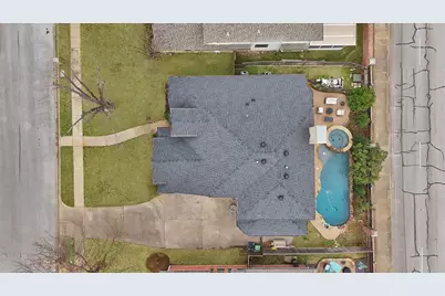 1068 Rosewood Drive, Grapevine, TX 76051 - Photo 4