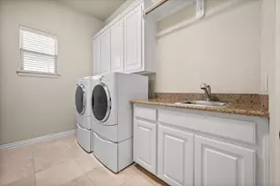 5904 St Ives Ct, Arlington, TX 76017 - Photo 34