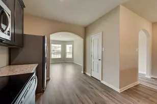 1004 Tumbleweed Trail, Crowley, TX 76036 - Photo 6