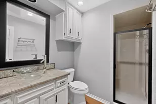 2704 Briarbrook Ct, Arlington, TX 76006 - Photo 12