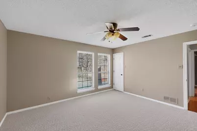 2704 Briarbrook Court, Arlington, TX 76006 - Photo 10