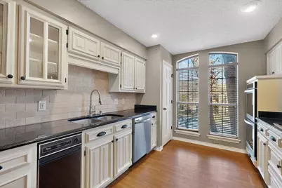 2704 Briarbrook Court, Arlington, TX 76006 - Photo 4