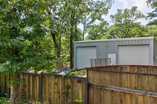 136 Kings Row, Malakoff, TX 75148 - Photo 1