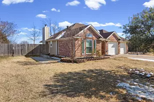 5103 Creek Crossing Dr, Greenville, TX 75402 - Photo 4