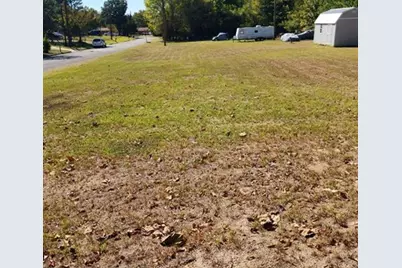 119 Shady Oaks Drive, Palestine, TX 75803 - Photo 2