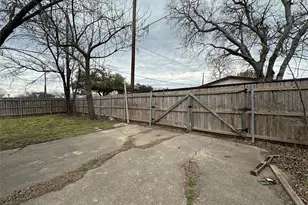 1404 Dent St, Garland, TX 75042 - Photo 18