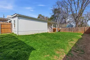 3011 N Sky Ct, Granbury, TX 76049 - Photo 6