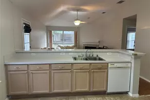 917 Bard Dr, Garland, TX 75040 - Photo 4