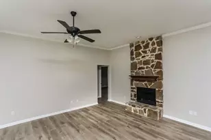 208 Starlight Dr, Forney, TX 75126 - Photo 2