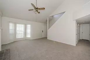 5708 Stone Meadow Ln, Fort Worth, TX 76179 - Photo 4