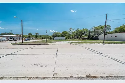 8021 White Settlement Road, White Settlement, TX 76108 - Photo 4