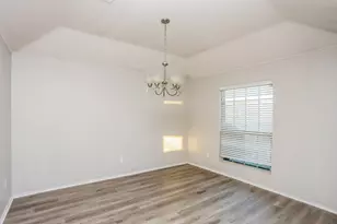 1805 Katrina Ln, Lancaster, TX 75134 - Photo 4