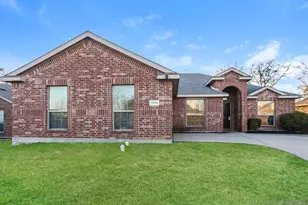 1805 Katrina Ln, Lancaster, TX 75134 - Photo 1