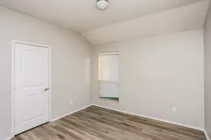 1805 Katrina Ln, Lancaster, TX 75134 - Photo 12