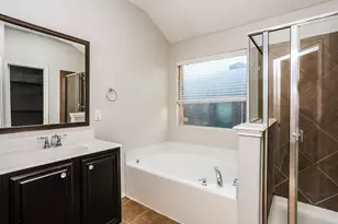 1805 Katrina Ln, Lancaster, TX 75134 - Photo 10