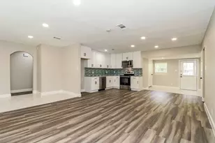 1708 Joyce St, Arlington, TX 76010 - Photo 2