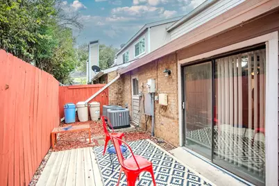 2724 Meadowstone Court, Carrollton, TX 75006 - Photo 4