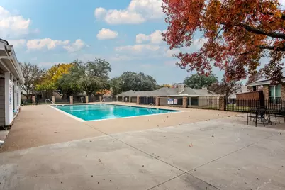 2724 Meadowstone Court, Carrollton, TX 75006 - Photo 30