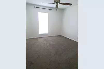 955 Roaring Springs Road, Fort Worth, TX 76114 - Photo 16