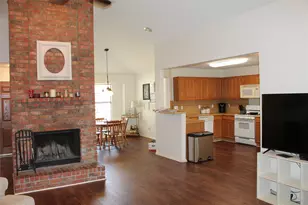 2036 Sancerre Ln, Carrollton, TX 75007 - Photo 6