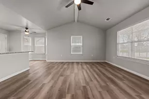 1060 E Reno Rd, Reno, TX 76020 - Photo 18