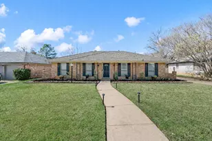 2021 Mountainview Dr, Hurst, TX 76054 - Photo 32