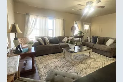 820 Plum Street, Graham, TX 76450 - Photo 4