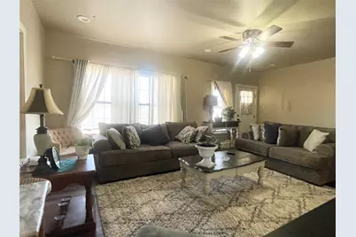 820 Plum Street, Graham, TX 76450 - Photo 6