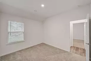 9733 Tinsley St, Aubrey, TX 76227 - Photo 18