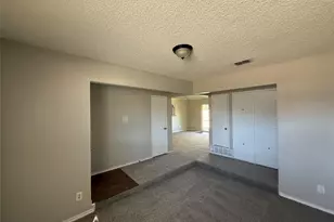 2805 W Ferndale Ln, Grand Prairie, TX 75052 - Photo 4