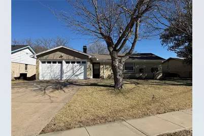 2805 W Ferndale Lane, Grand Prairie, TX 75052 - Photo 1