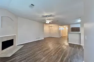 1516 Shady Shores Dr, Glenn Heights, TX 75154 - Photo 12