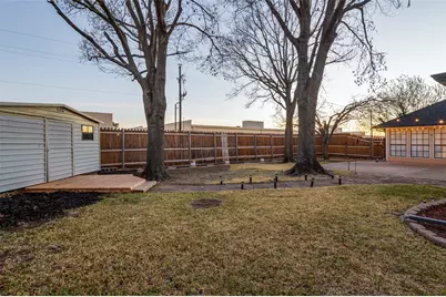 2418 Vista Glen Lane, Carrollton, TX 75007 - Photo 32