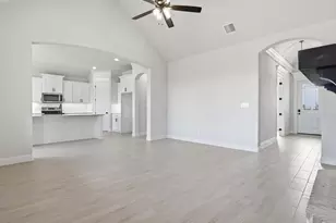 829 Haley St, Springtown, TX 76082 - Photo 12