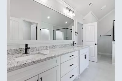 829 Haley Street, Springtown, TX 76082 - Photo 26