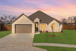 829 Haley St, Springtown, TX 76082 - Photo 1