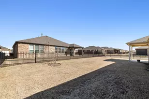 1133 Cornerstone Dr, Little Elm, TX 76227 - Photo 32