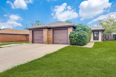 1913 San Rafael Street, Fort Worth, TX 76134 - Photo 2