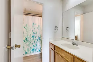 1913 San Rafael St, Fort Worth, TX 76134 - Photo 10