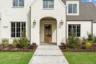 3207 Latham Dr, Dallas, TX 75229 - Photo 4