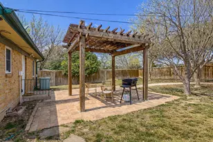 2217 Longwood Ln, Dallas, TX 75228 - Photo 22