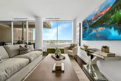 2408 Victory Park Lane #832, Dallas, TX 75219 - Photo 4