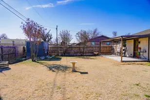 128 Oak Creek St, Jacksboro, TX 76458 - Photo 24